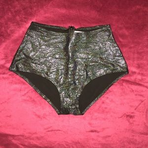 SOLD high waisted rave booty shorts